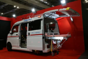 【画像】ドレスアップな「救急搬送車」をカスタムカーショーに展示した意図とは 〜 画像2
