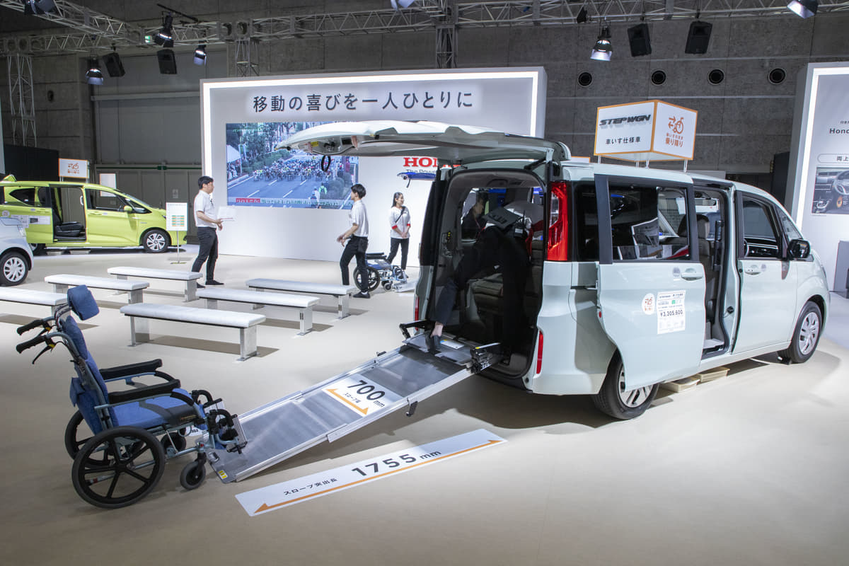 福祉車両の意外な選択肢 Suvがファミリー使いのクルマとしてオススメな理由 Auto Messe Web カスタム アウトドア 福祉車両 モータースポーツなどのカーライフ情報が満載