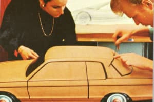 【画像】1970〜1990年代で見るメルセデス・ベンツの疑問「なぜシートは硬くてハンドルが大きい？」 〜 画像9