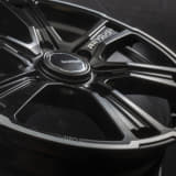 トヨタ・ハイエースの足元を硬派に飾る専用ホイール　MID「ガルシアSSリボルバー」