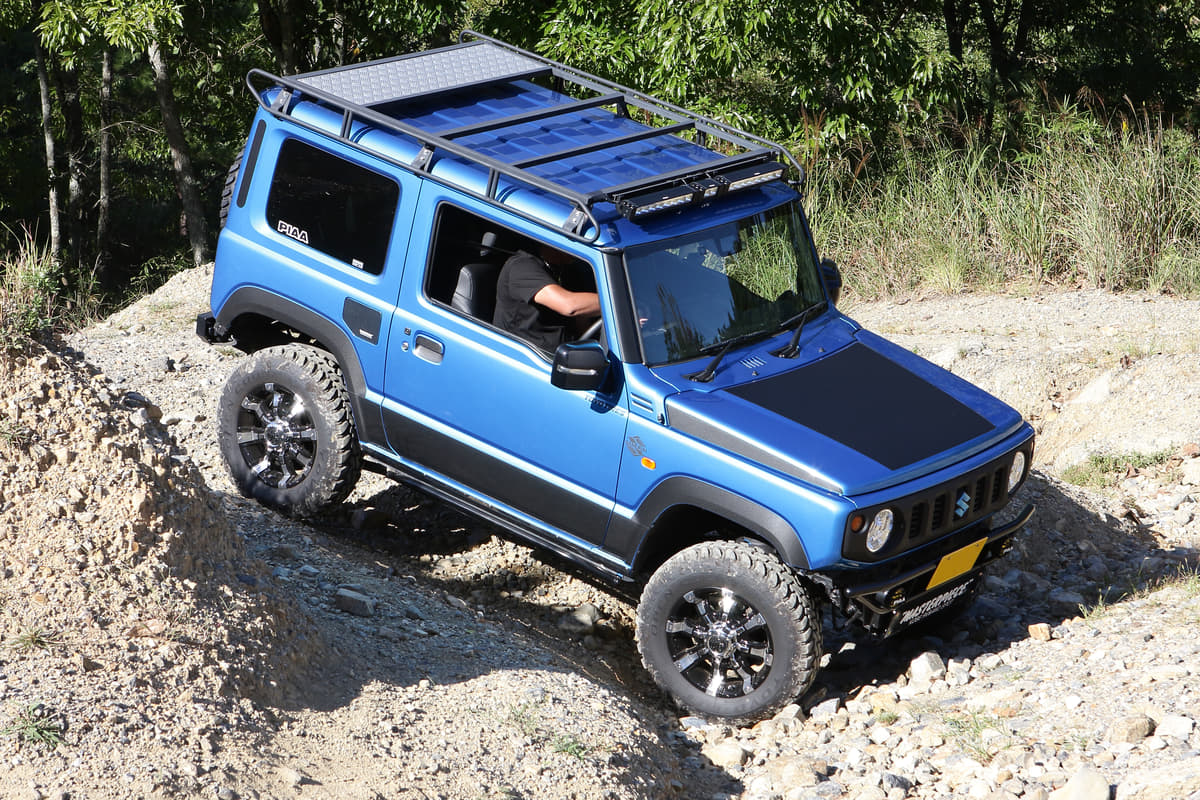 いまクルマのカスタム好きが車高をアゲる理由とは