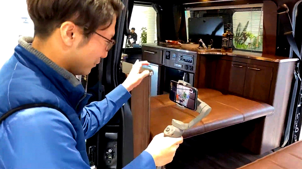 自宅でキャンピングカーを買う時代 お店に行かずとも接客して貰える オンライン接客サービス とは Auto Messe Web カスタム アウトドア 福祉車両 モータースポーツなどのカーライフ情報が満載