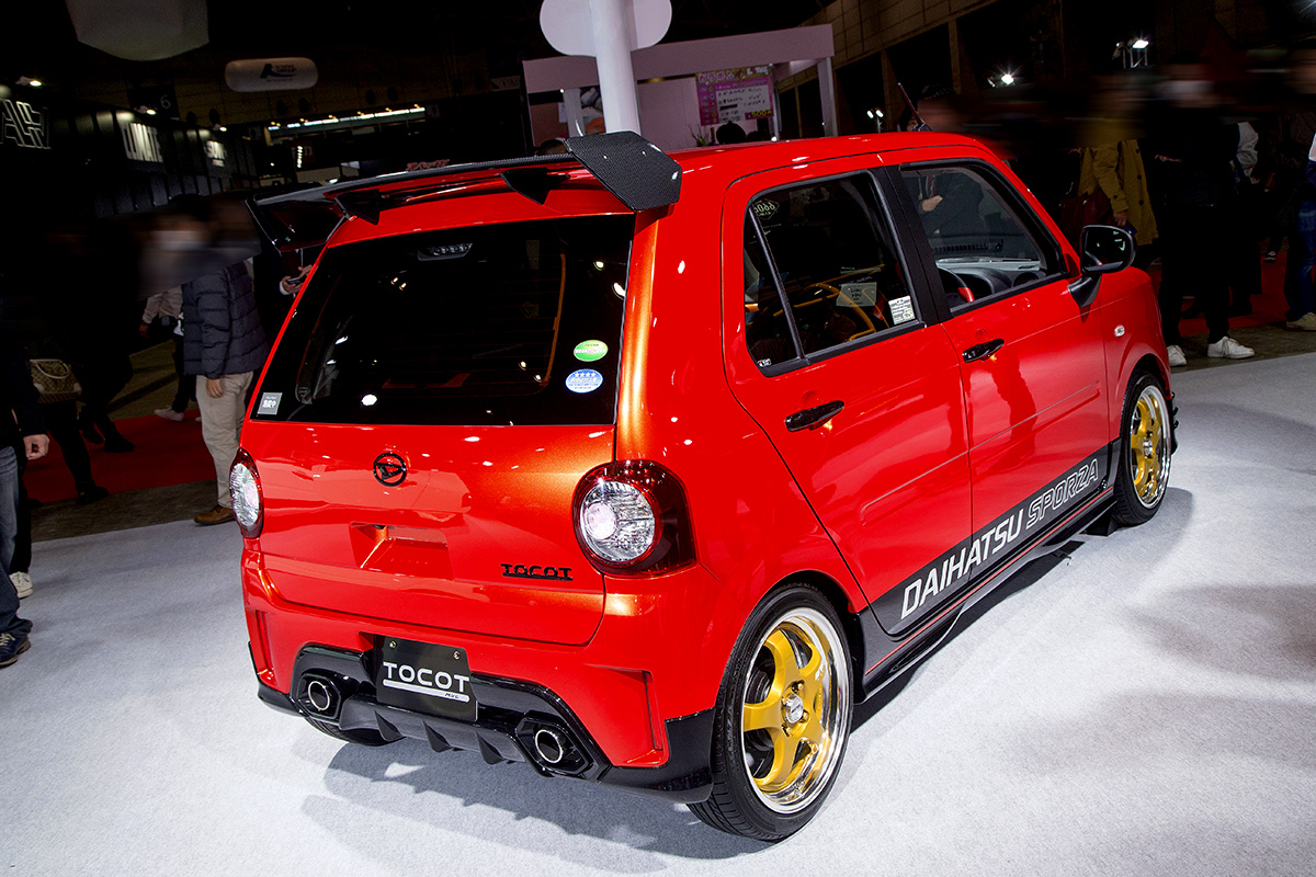 シャコタンやリフトアップ、スポーツなど軽ハッチバックカスタムの世界を紹介