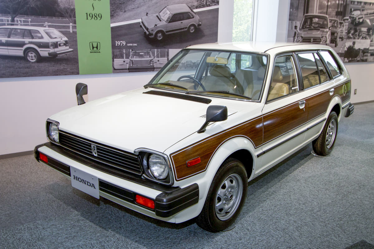 砲弾ミラー に 木目ボディ 若者 の今はなきクルマの流行 画像21 Auto Messe Web カスタム アウトドア 福祉車両 モータースポーツなどのカーライフ情報が満載