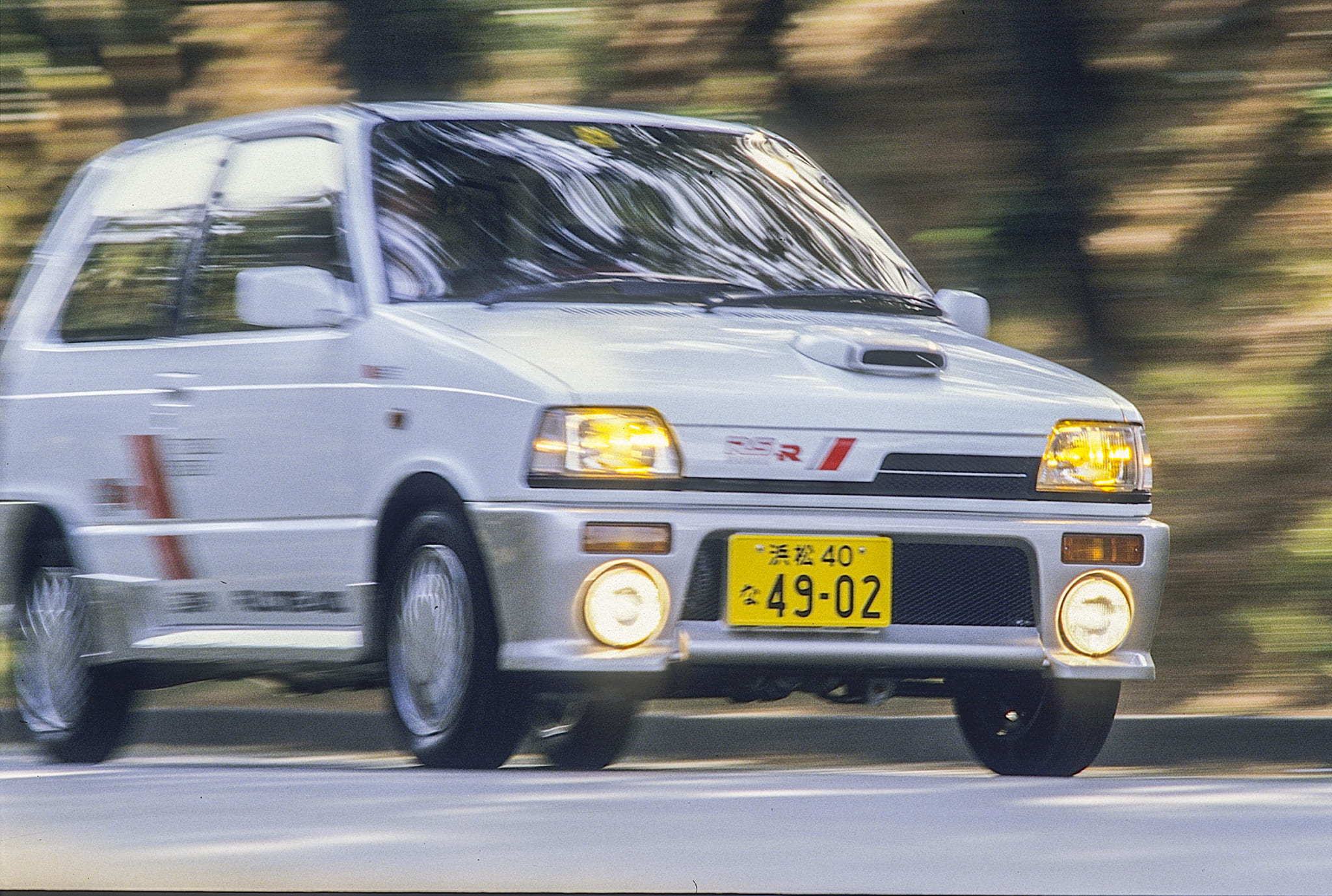 64馬力で規制せざるを得なかった 衝撃パワー競争の果てに誕生したスズキの最強軽とは Auto Messe Web カスタム アウトドア 福祉車両 モータースポーツなどのカーライフ情報が満載