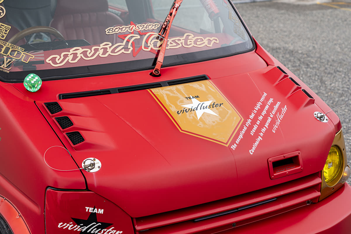 旧車風カスタムをするなら必須の小物を紹介