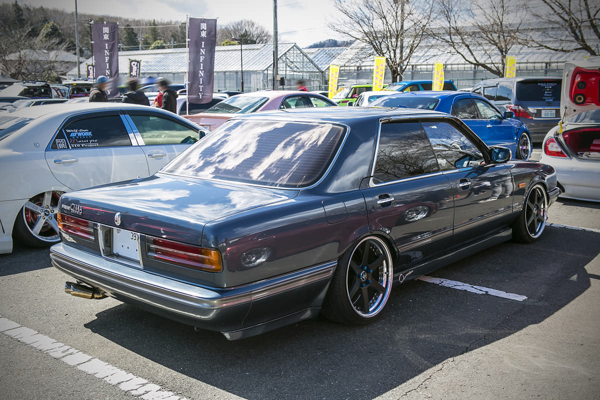 オヤジ も 代女子 もイカツさで勝負 大人気 初代シーマ の今どきカスタマイズ３台 画像7 Auto Messe Web カスタム アウトドア 福祉車両 モータースポーツなどのカーライフ情報が満載