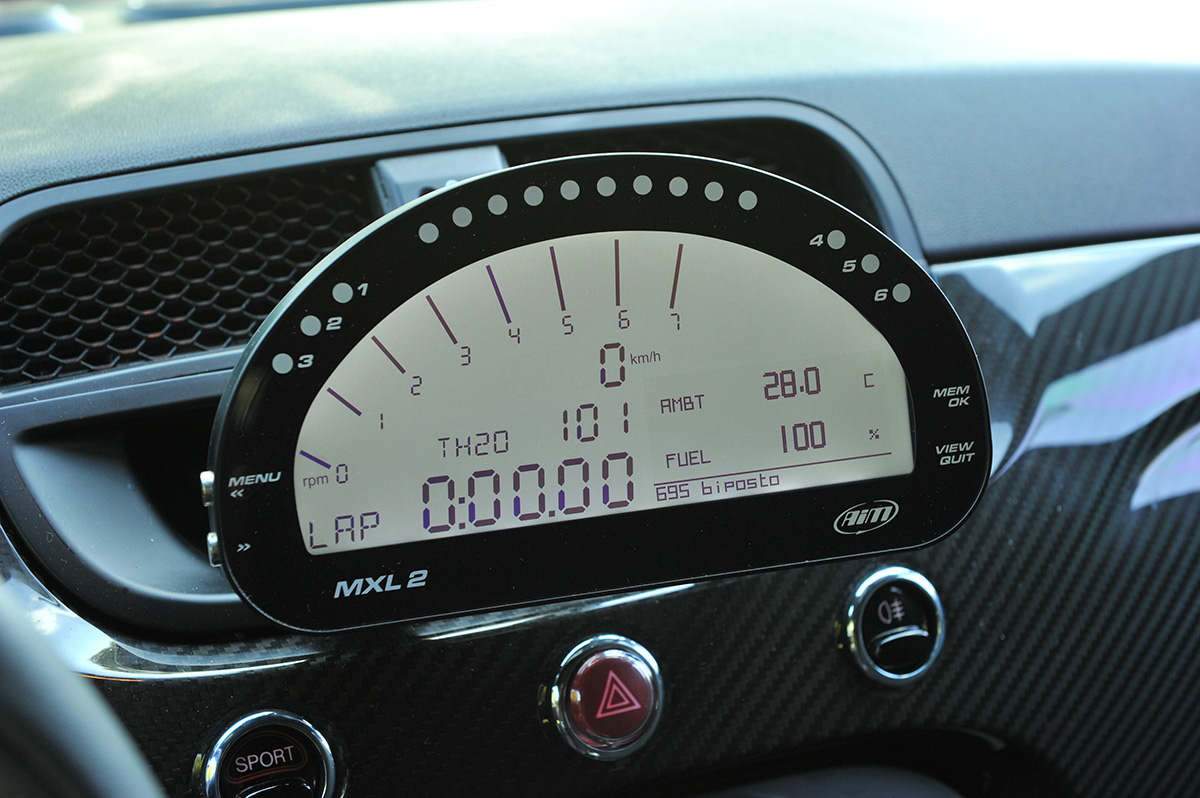 同じベース車とは信じがたい 凶暴 さ サソリマークの アバルト は フィアット の何なのか 画像59 Auto Messe Web カスタム アウトドア 福祉車両 モータースポーツなどのカーライフ情報が満載 同じベース車とは信じがたい 凶暴 さ サソリマークの アバルト は フィアット の何なのか 画像59 Auto Messe Web カスタム アウトドア 福祉車両 モータースポーツなどのカーライフ情報が満載