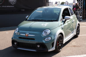 同じベース車とは信じがたい 凶暴 さ サソリマークの アバルト は フィアット の何なのか Auto Messe Web カスタム アウトドア 福祉車両 モータースポーツなどのカーライフ情報が満載 同じベース車とは信じがたい 凶暴 さ サソリマークの アバルト は フィアット の何なのか Auto Messe Web カスタム アウトドア 福祉車両 モータースポーツなどのカーライフ情報が満載