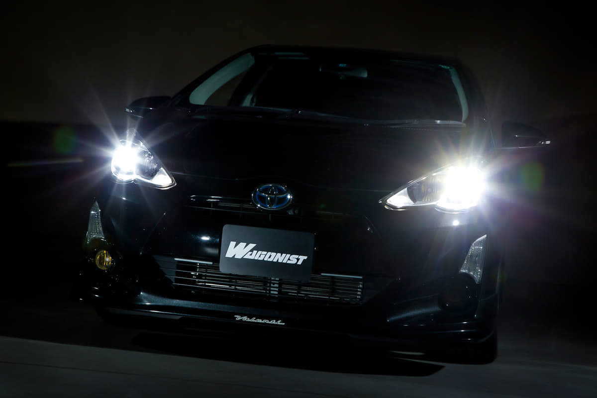 LEDヘッドライトに交換をしたトヨタ･アクア