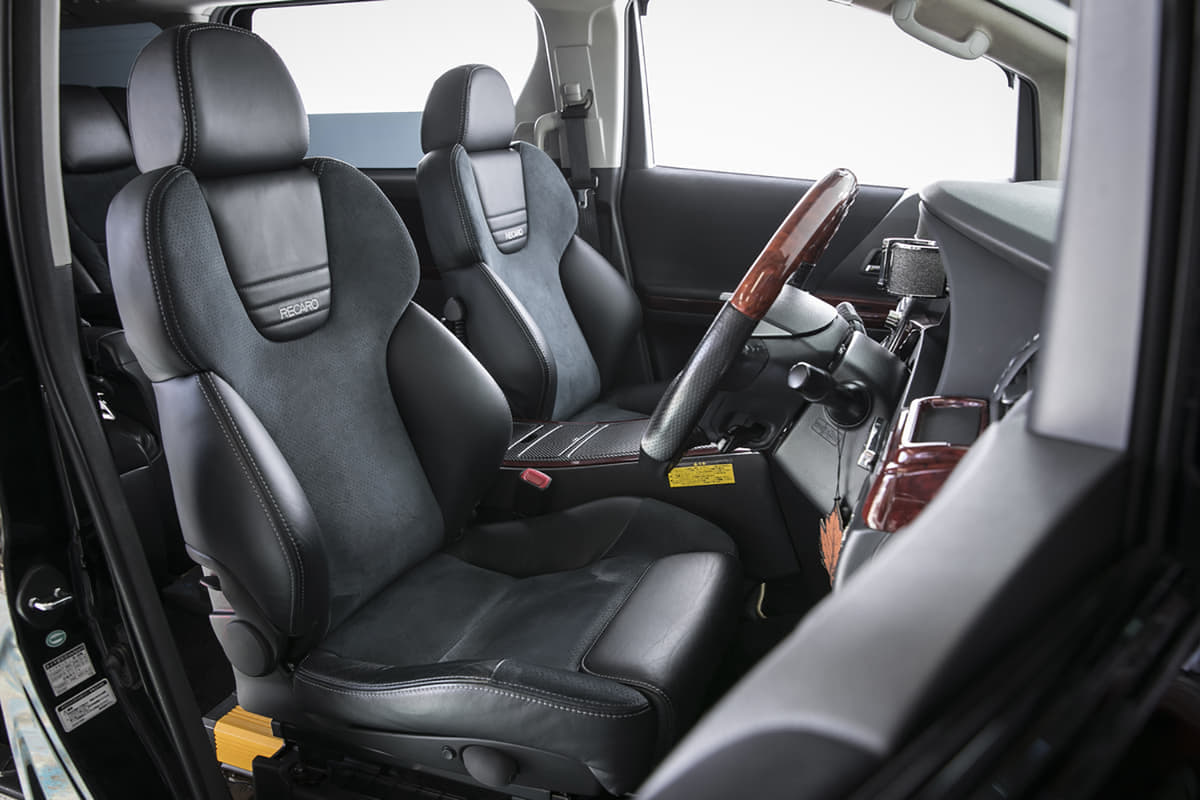 一度味わうと普通のシートに戻れない 疲労 にも 腰痛 にも効く有名カスタムシートへの交換がいいことずくめ 画像11 Auto Messe Web カスタム アウトドア 福祉車両 モータースポーツなどのカーライフ情報が満載
