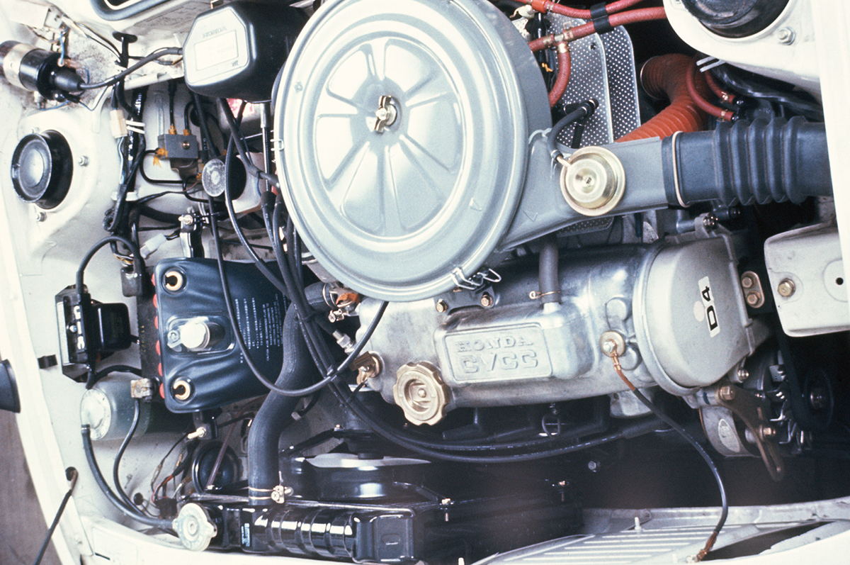 マスキー法をクリアするシビックのCVCCエンジン