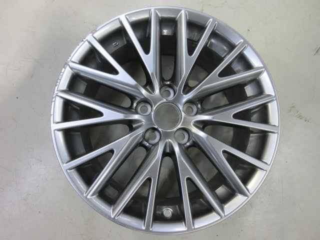 中古ホイール購入は専門店での実物視認がいちばんいい