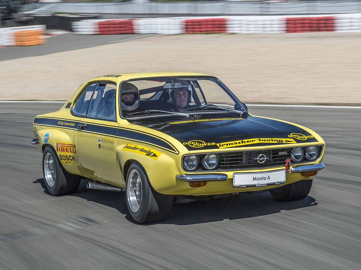 イルムシャーチューニングがボンネットに見えるオペル・マンタA