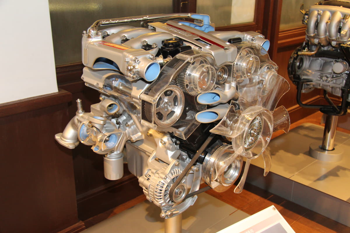 耐久レースに初投入されたV型6気筒、日産のVG30DETT Twin-turbo