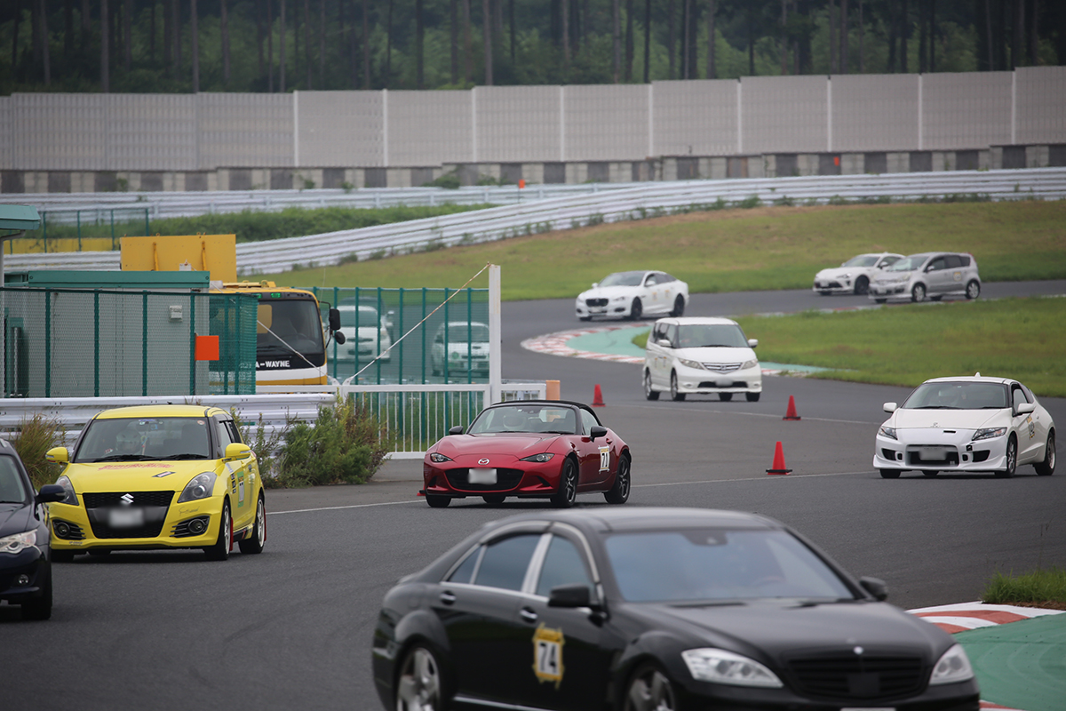 無意識のクセ が故障の原因に Mt車乗りが やってはいけない サーキットでの操作 Auto Messe Web カスタム アウトドア 福祉車両 モータースポーツなどのカーライフ情報が満載