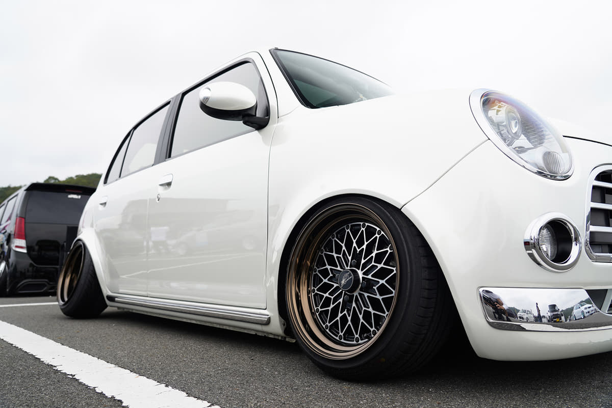 流行に乗らないから逆に目立つ 軽自動車オフ会でみた 超個性派 ホイール装着車５選 画像16 Auto Messe Web カスタム アウトドア 福祉車両 モータースポーツなどのカーライフ情報が満載