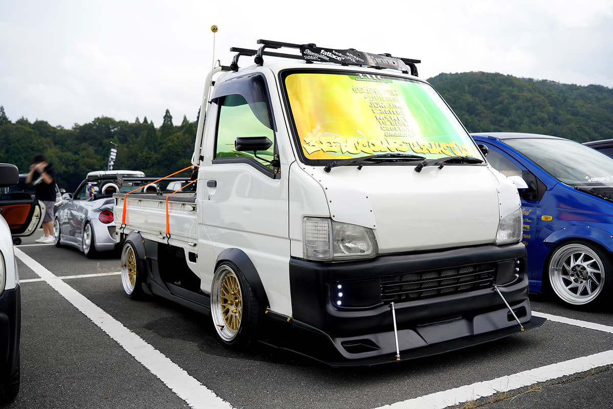 タイガース仕様」に「トレーラー」! 自由すぎる「軽トラカスタム」の