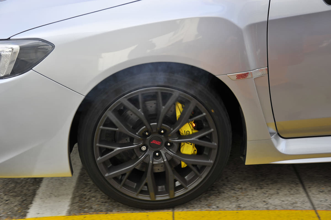 サーキット走行でブレーキが利かなくなる 恐怖 の現象 フェード 意外と知らない 理由 と 対策 とは 画像7 Auto Messe Web カスタム アウトドア 福祉車両 モータースポーツなどのカーライフ情報が満載