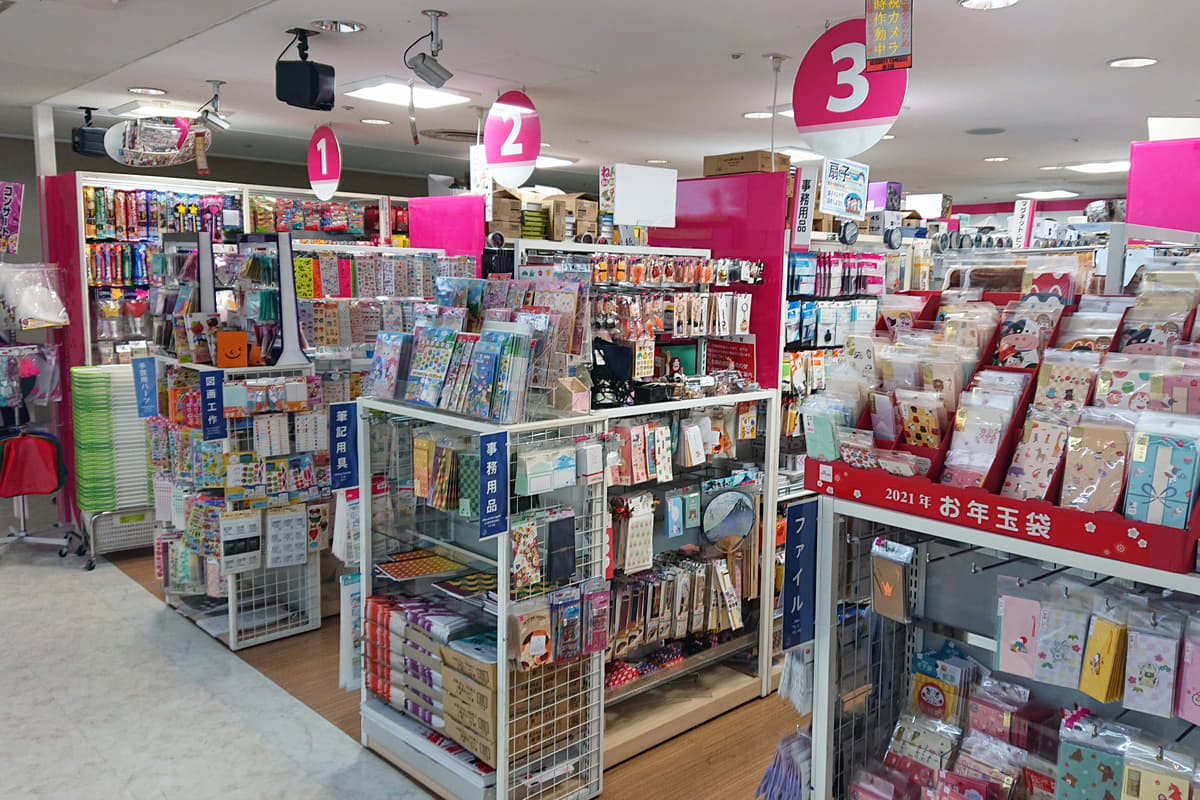 キャンプ女子 が厳選 ガチで使える100均キャンプアイテム３選 Auto Messe Web カスタム アウトドア 福祉車両 モータースポーツなどのカーライフ情報が満載