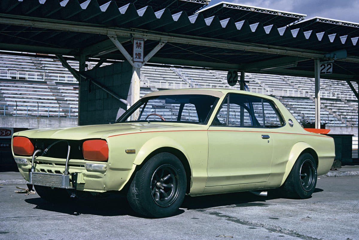 1970年頃の市販車ベースのレース車両に付いていたオイルクーラー