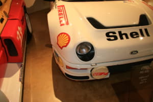 【画像】これがフォードの本気！　WRCで勝つために作られた最強の市販車「RS200」とは 〜 画像13