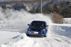 【画像】合法で「雪道の全開走行」が可能！　冬期限定の「クローズドコース」５選 〜 画像8