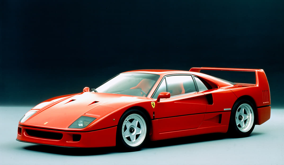 1987年に登場したフェラーリF40も新車価格は4500万円だったが今や1億円が相場だ
