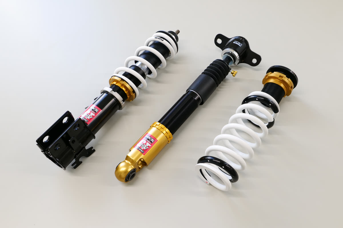 いま 専用 車高調がキテる ドレスアップからドリフトやドラッグレース用まである 足の違い をメーカーに聞いた 画像12 Auto Messe Web カスタム アウトドア 福祉車両 モータースポーツなどのカーライフ情報が満載