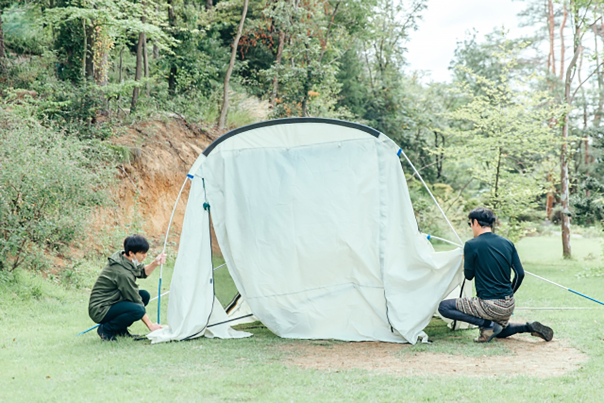 キャンプのビギナーはどんなテントを買えば良いのか悩んでしまうかもしれない