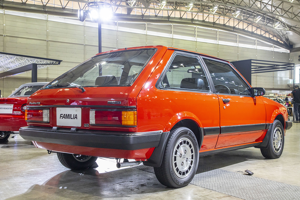 5代目ファミリアのリアビュー