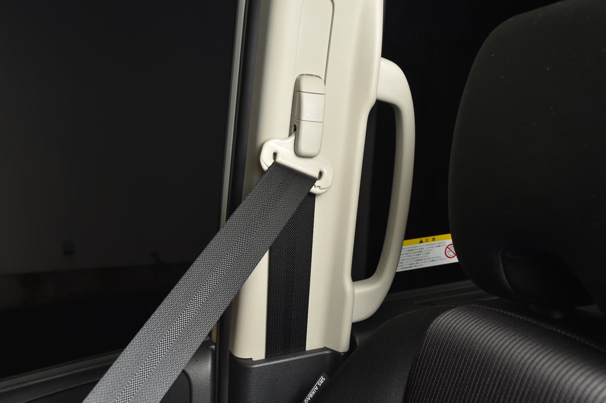 安全なドライブに重要なシートベルト着用に３点式や４点式がある理由 〜 画像11
