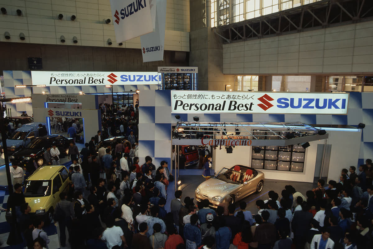 東京モーターショーに展示されたスズキ・カプチーノのコンセプトカー