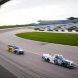 2021「NASCARトラックシリーズ」第7戦で渾身の走りを披露するHREの16号車