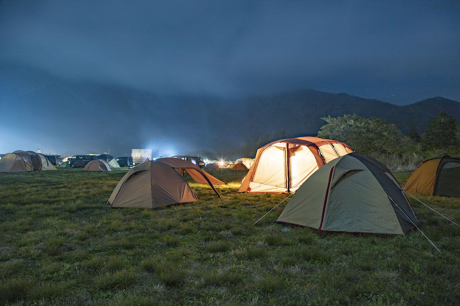 えっ クルマのドアロック音 ピピッ も耳障り オートキャンプで実は御法度の Ng行為 5選 Auto Messe Web カスタム アウトドア 福祉車両 モータースポーツなどのカーライフ情報が満載