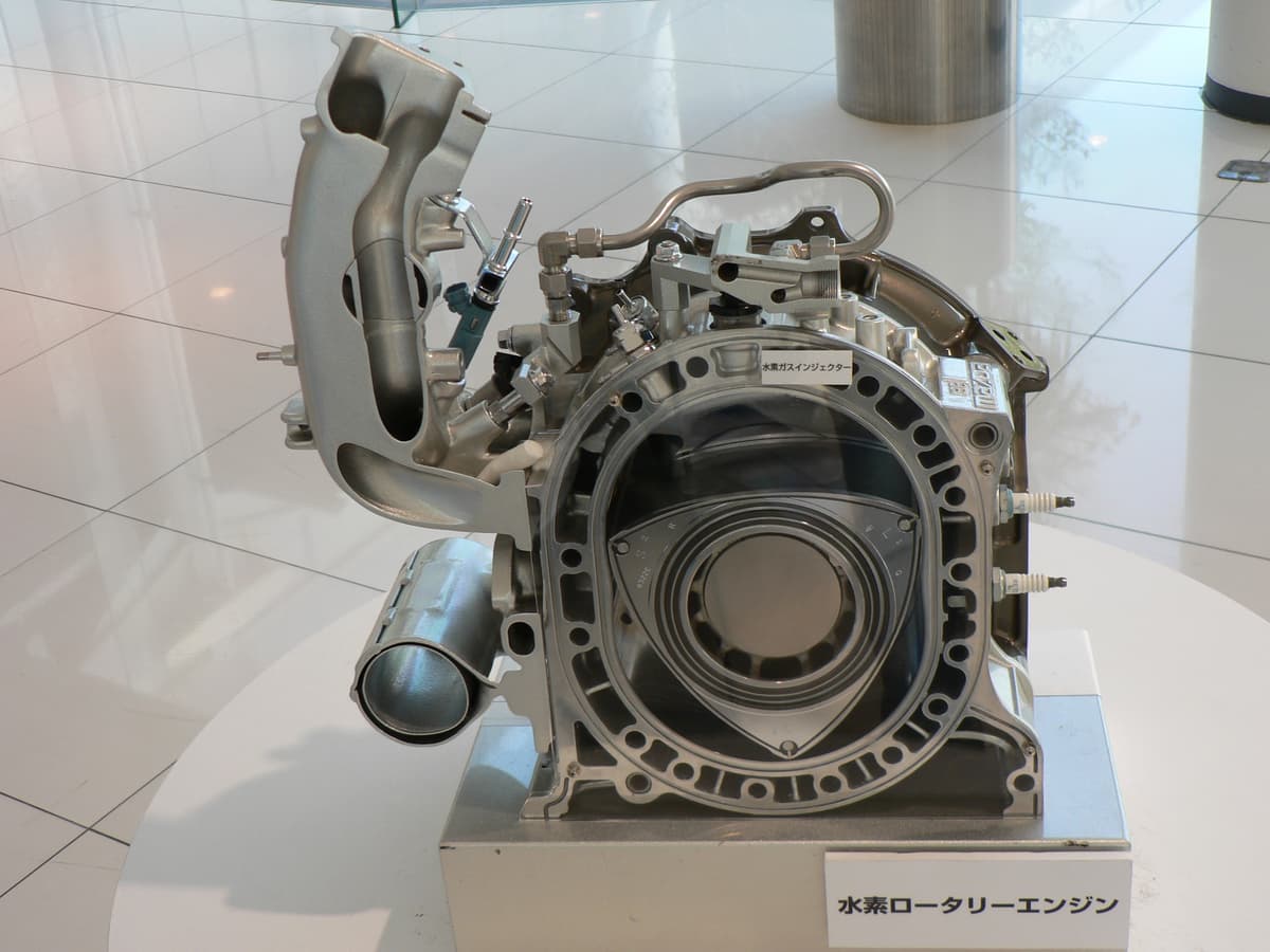 【画像ギャラリー】トヨタ以外にも「水素エンジン」はあった！「ほぼ」幻に終わった「ロータリー搭載車」9選 AUTO MESSE WEB