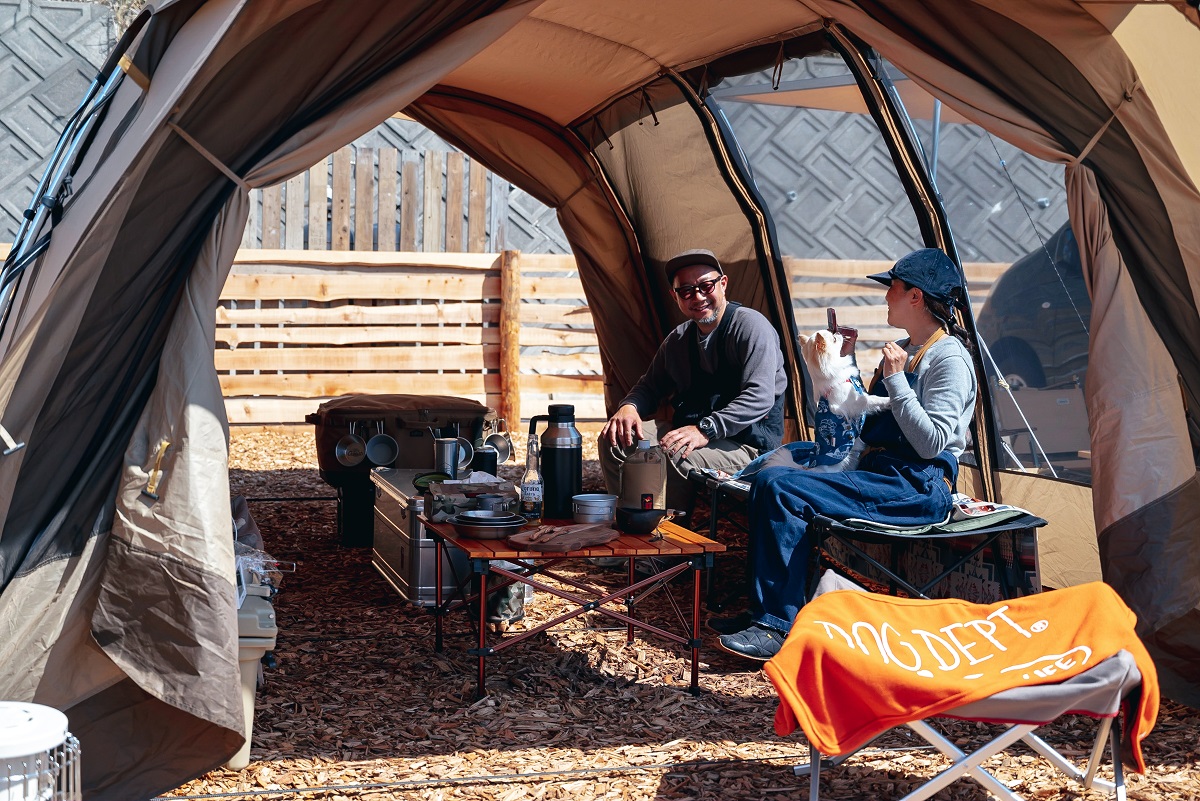 アウトドアで愛犬とストレス解消 ペットとキャンプを楽しむための 大事なノウハウ Auto Messe Web カスタム アウトドア 福祉車両 モータースポーツなどのカーライフ情報が満載