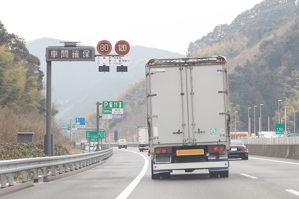 車検はok そもそも違反じゃないの スピードリミッター を解除する意味と仕組みとは Auto Messe Web カスタム アウトドア 福祉車両 モータースポーツなどのカーライフ情報が満載