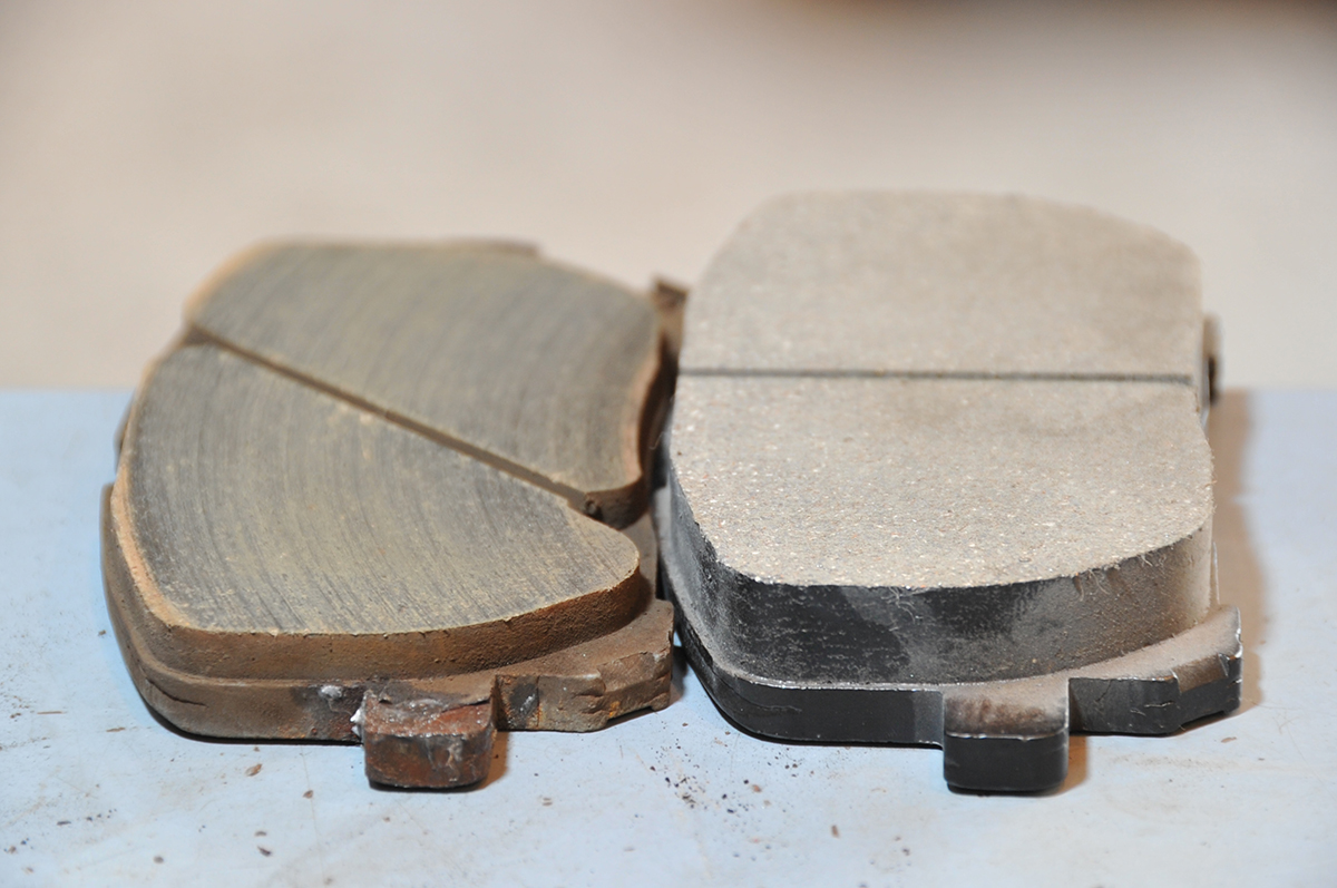 ブレーキパッドの寿命は 交換費用や交換時期について解説 Auto Messe Web カスタム アウトドア 福祉車両 モータースポーツなどのカーライフ情報が満載