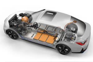 【画像】新型EV「iシリーズ」を続々市場投入！　BMWが電動化に邁進する「真の狙い」とは？ 〜 画像96