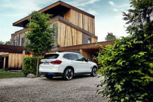 【画像】新型EV「iシリーズ」を続々市場投入！　BMWが電動化に邁進する「真の狙い」とは？ 〜 画像520
