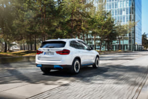 【画像】新型EV「iシリーズ」を続々市場投入！　BMWが電動化に邁進する「真の狙い」とは？ 〜 画像527