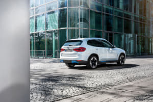 【画像】新型EV「iシリーズ」を続々市場投入！　BMWが電動化に邁進する「真の狙い」とは？ 〜 画像530