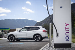 【画像】新型EV「iシリーズ」を続々市場投入！　BMWが電動化に邁進する「真の狙い」とは？ 〜 画像545