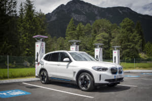 【画像】新型EV「iシリーズ」を続々市場投入！　BMWが電動化に邁進する「真の狙い」とは？ 〜 画像547