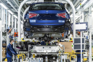 【画像】新型EV「iシリーズ」を続々市場投入！　BMWが電動化に邁進する「真の狙い」とは？ 〜 画像557