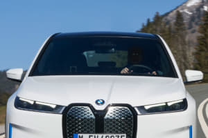 【画像】新型EV「iシリーズ」を続々市場投入！　BMWが電動化に邁進する「真の狙い」とは？ 〜 画像146