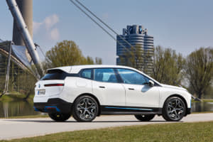 【画像】新型EV「iシリーズ」を続々市場投入！　BMWが電動化に邁進する「真の狙い」とは？ 〜 画像177