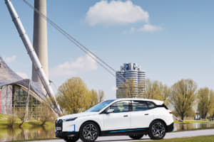 【画像】新型EV「iシリーズ」を続々市場投入！　BMWが電動化に邁進する「真の狙い」とは？ 〜 画像178