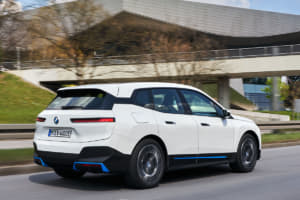 【画像】新型EV「iシリーズ」を続々市場投入！　BMWが電動化に邁進する「真の狙い」とは？ 〜 画像201